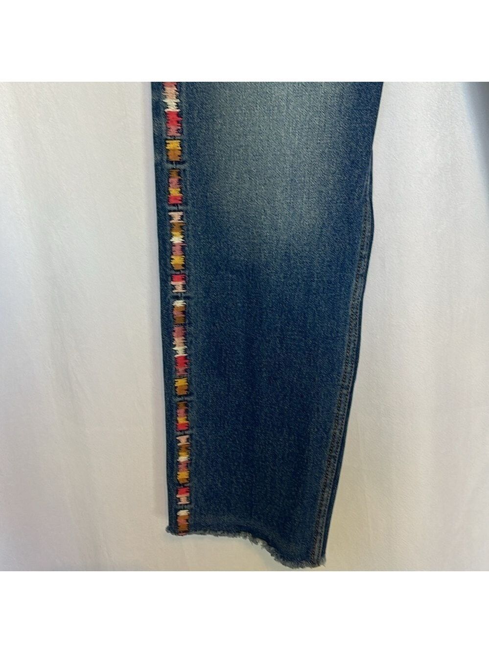 Driftwood Royce Straight Crop Jeans in Kaleidoscope Embroidery Size 26 Boho EUC - Picture 5 of 16
